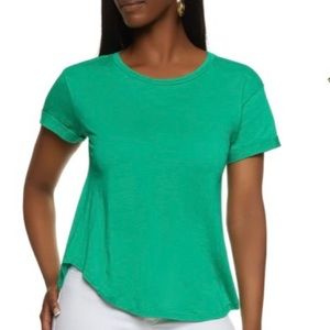 Solid Scoop Neck Tee relaxed fit